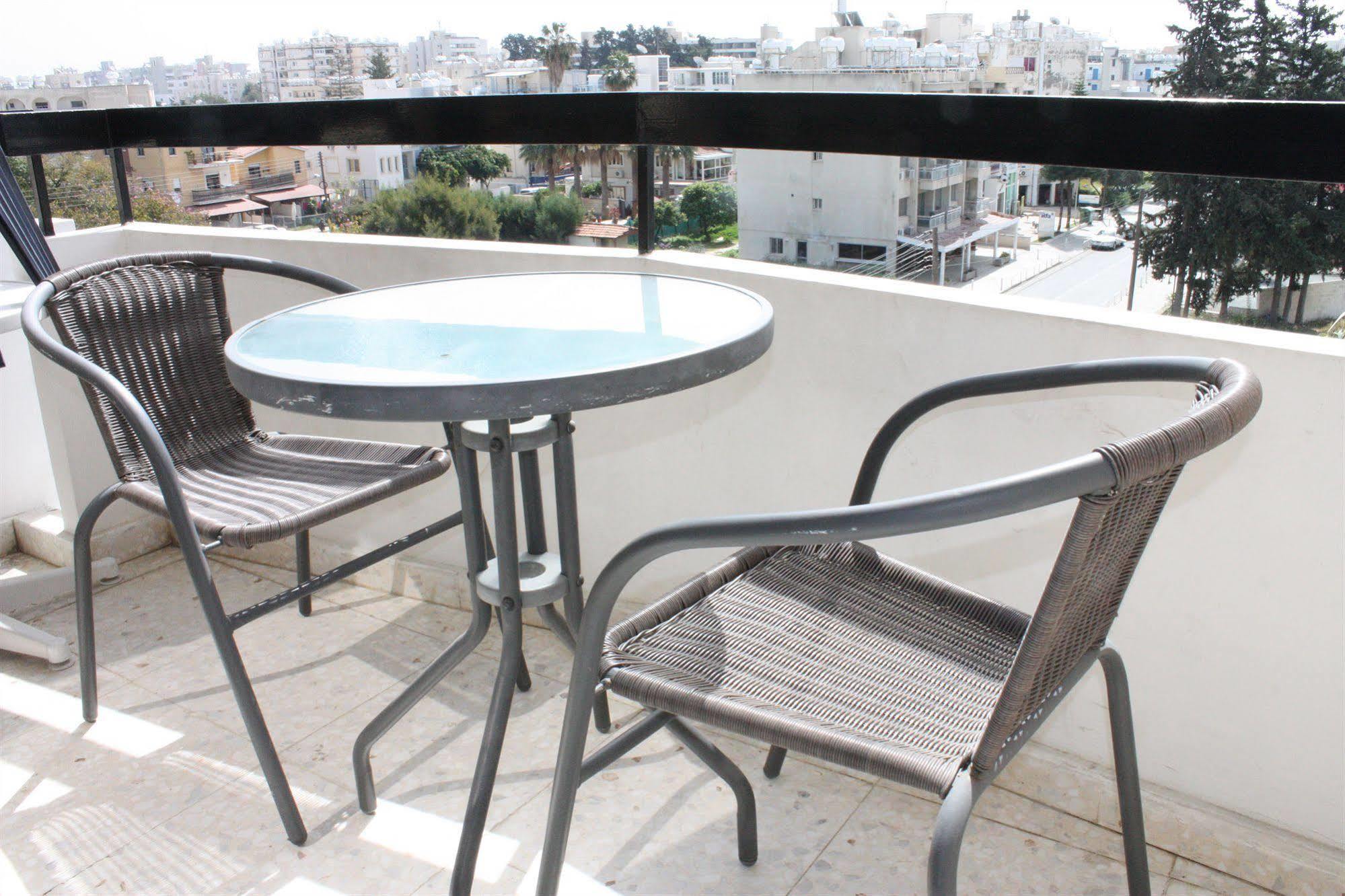 Tycoon Apartments Limassol Eksteriør billede