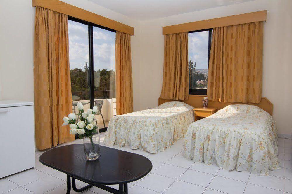 Tycoon Apartments Limassol Eksteriør billede